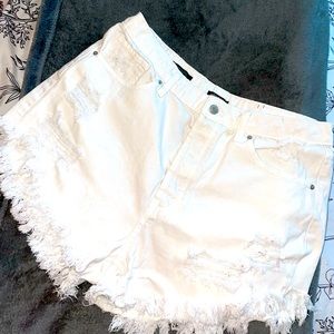 🤍 White Wild Fable Frayed High-rise shorts